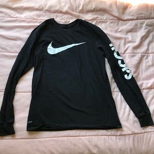 Trendy! Nike Hoops Long-Sleeve tee!